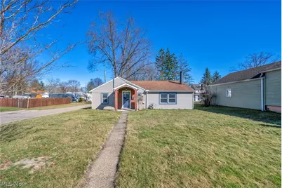 717 Garfield Avenue, Alliance, OH 44601 - Photo 1