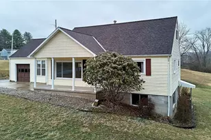 613 S Court St, Harrisville, WV 26362 - Photo 3