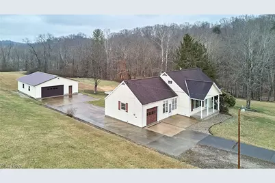613 S Court Street, Harrisville, WV 26362 - Photo 1