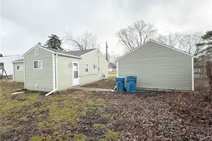 1528 Maine Ave, Lorain, OH 44052 - Photo 7