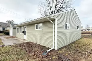 1528 Maine Ave, Lorain, OH 44052 - Photo 3