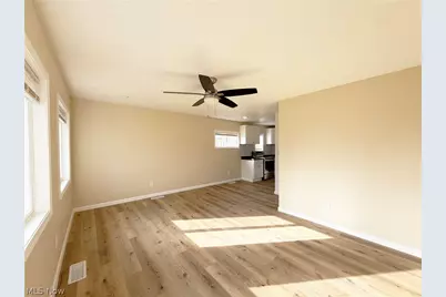 1528 Maine Avenue, Lorain, OH 44052 - Photo 9