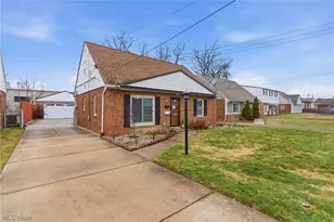 4496 W 158th St, Loveland, OH 44135 - Photo 3