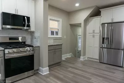 3970 Monticello Boulevard, Cleveland Heights, OH 44121 - Photo 7