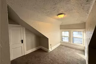 295 Grove St, Akron, OH 44302 - Photo 31