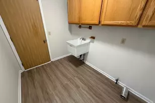 5913 Oak Point Rd, Lorain, OH 44053 - Photo 19