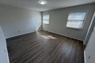 5913 Oak Point Rd, Lorain, OH 44053 - Photo 11