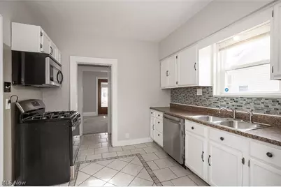 1240 Tulip Street, Akron, OH 44301 - Photo 11