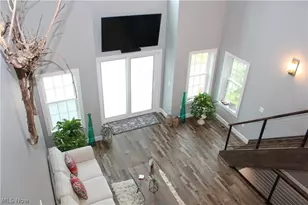 1939 Craig Dr, Lake Milton, OH 44429 - Photo 5