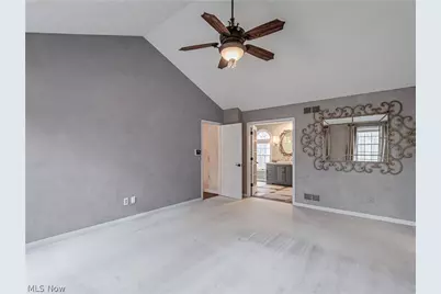 5752 Bridgewater Boulevard, Hudson, OH 44236 - Photo 11