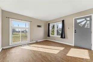 174 Yonker St, Barberton, OH 44203 - Photo 5