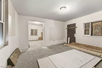 1014 9th Street NE, Canton, OH 44704 - Photo 9