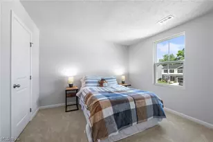 238 Leather Leaf Dr, Elyria, OH 44035 - Photo 15