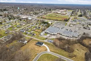 911 Dogwood Dr, Hubbard, OH 44425 - Photo 41