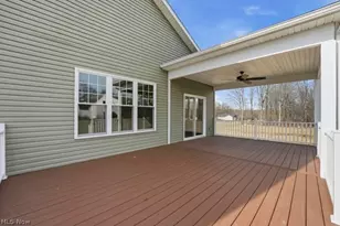 911 Dogwood Dr, Hubbard, OH 44425 - Photo 25