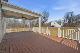911 Dogwood Dr, Hubbard, OH 44425 - Photo 23