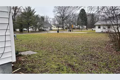 1212 Derbydale Road, Akron, OH 44306 - Photo 5