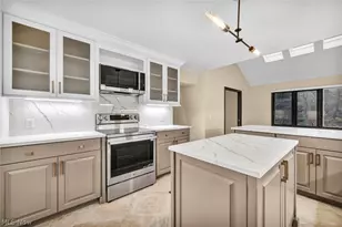 2 Salem Ct, Beachwood, OH 44122 - Photo 5