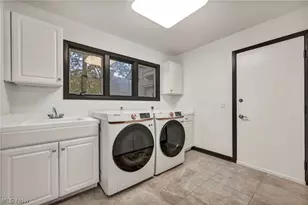 2 Salem Ct, Beachwood, OH 44122 - Photo 41