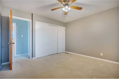 1718 Fernwood Boulevard, Alliance, OH 44601 - Photo 25