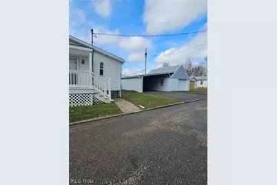 701 E McConnel Avenue, McConnelsville, OH 43756 - Photo 3