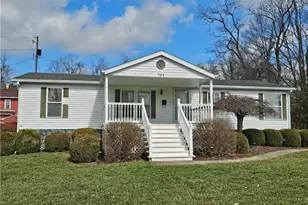 701 E McConnel Ave, McConnelsville, OH 43756 - Photo 1