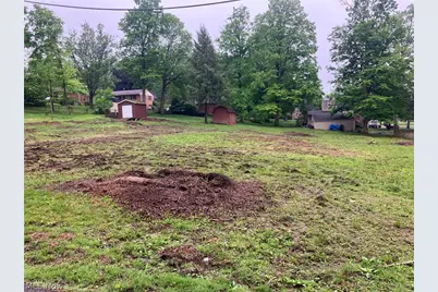 2216 49th Street NE, Canton, OH 44705 - Photo 3