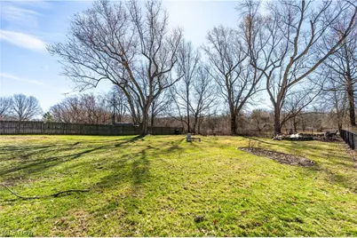 1670 Berna Road, Green, OH 44312 - Photo 5