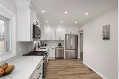 5301 Mardale Avenue, Huber Heights, OH 44146 - Photo 11