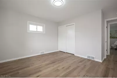 5301 Mardale Avenue, Huber Heights, OH 44146 - Photo 17