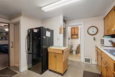 9687 South Avenue, Poland, OH 44514 - Photo 7