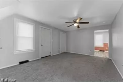 223 E Maple Street E, Hartville, OH 44632 - Photo 9