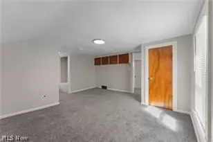 223 E Maple Street E, Hartville, OH 44632 - Photo 27