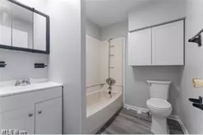 223 E Maple Street E, Hartville, OH 44632 - Photo 11