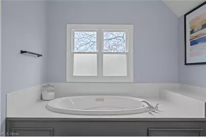 107 Keswick Court, Amherst, OH 44001 - Photo 11