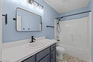 107 Keswick Ct, Amherst, OH 44001 - Photo 17