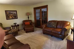 1329 Valley-View Dr, Youngstown, OH 44512 - Photo 3