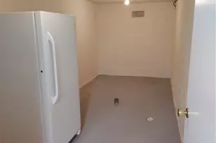 1329 Valley-View Dr, Youngstown, OH 44512 - Photo 23