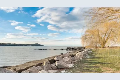 12520 Edgewater Drive #1602, Oakwood, OH 44107 - Photo 3