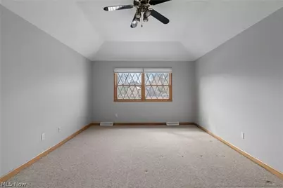 4469 Shelly Drive, Green Hills, OH 44131 - Photo 19