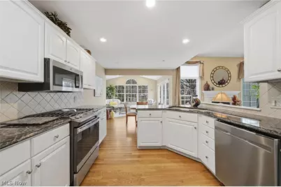 3327 Stillwater Avenue NW, Canton, OH 44708 - Photo 9