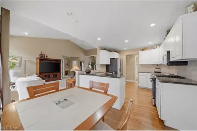 3327 Stillwater Avenue NW, Canton, OH 44708 - Photo 7