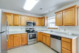 5223 Queen Ann Way, Painesville, OH 44077 - Photo 13