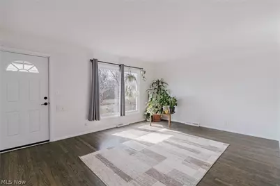 5731 Andover Boulevard, Garfield Heights, OH 44125 - Photo 3