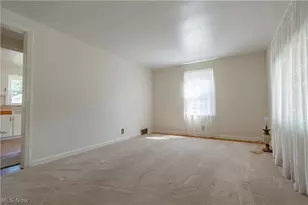 2120 Blenheim Ave, Alliance, OH 44601 - Photo 13