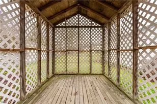 2120 Blenheim Ave, Alliance, OH 44601 - Photo 5