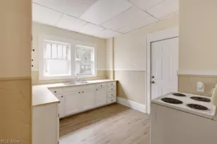 1007 Delia Ave, Akron, OH 44320 - Photo 5