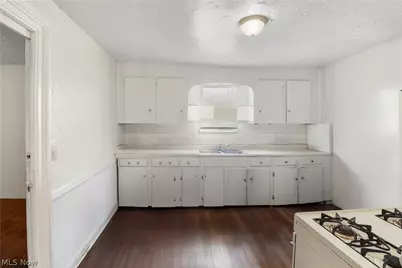 499 Brown Street, Akron, OH 44311 - Photo 3