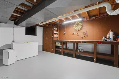 2033 Red Coach Road NW, North Canton, OH 44720 - Photo 43