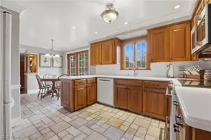 2033 Red Coach Rd NW, North Canton, OH 44720 - Photo 19